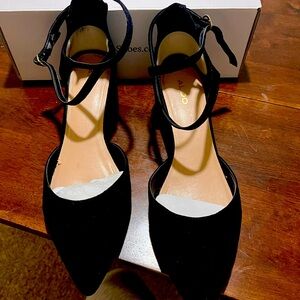 ALDO short heel suede dress shoe